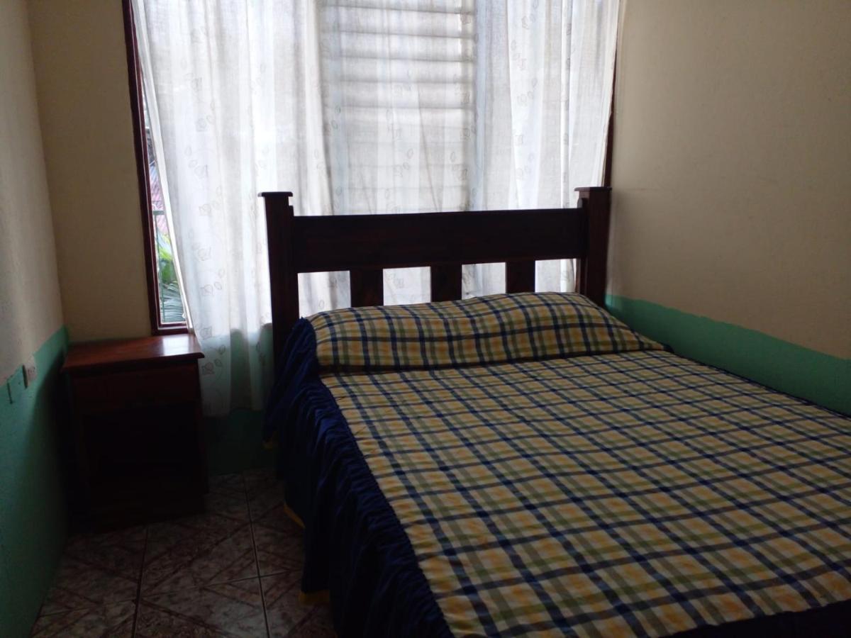 La Pension Backpackers La Fortuna Εξωτερικό φωτογραφία